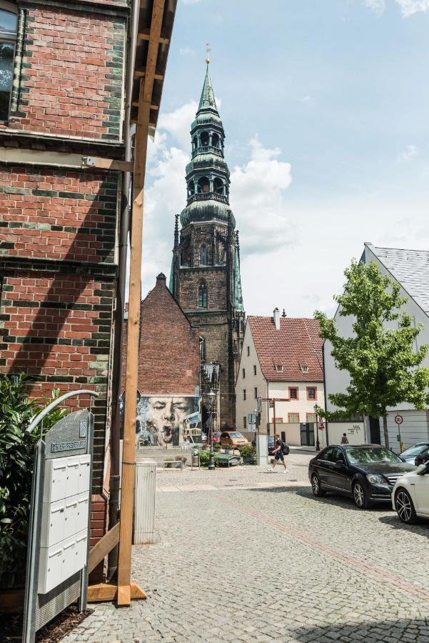 Apartmenthaus Am Dom Mit Parkplatz ツウィッカウ エクステリア 写真