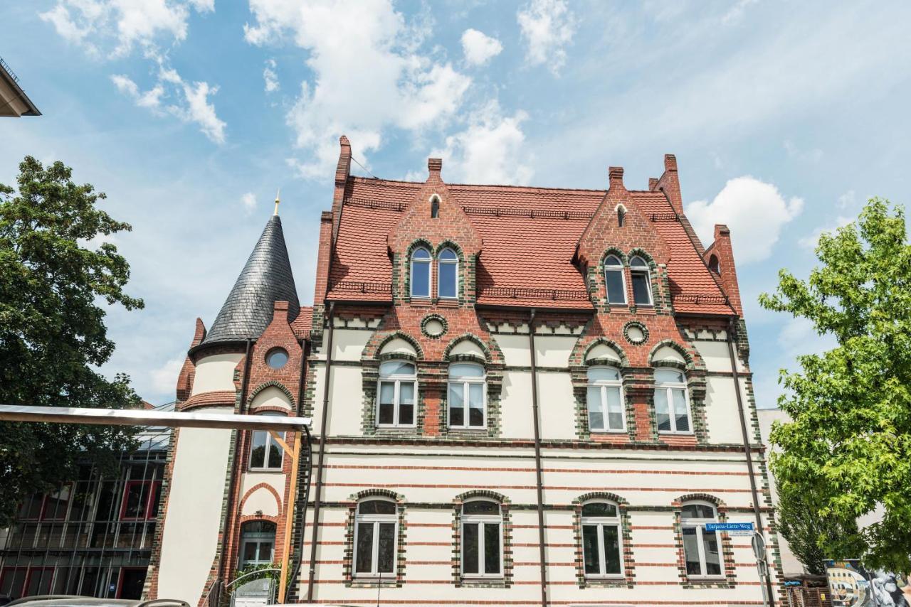 Apartmenthaus Am Dom Mit Parkplatz ツウィッカウ エクステリア 写真